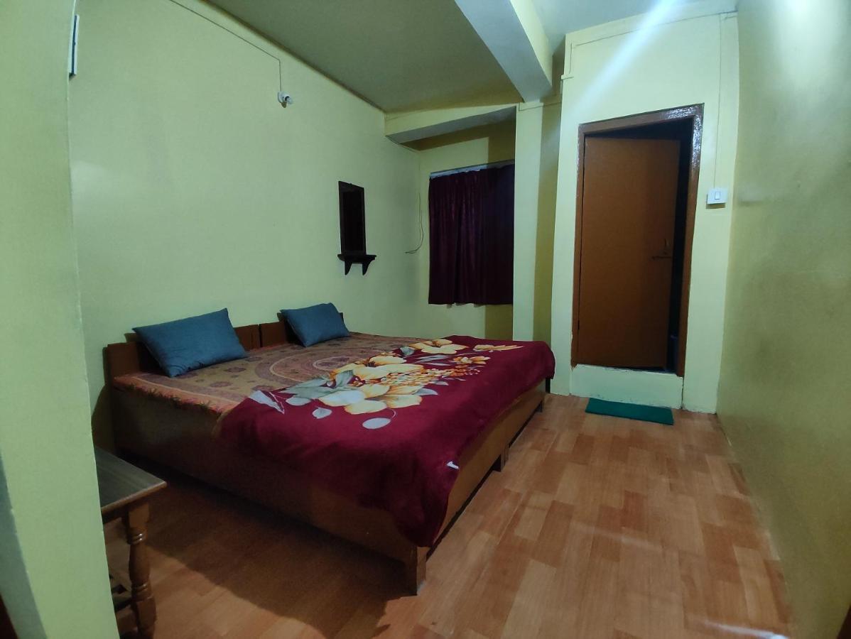 Wind Home Darjeeling- Budget Hotel Near Mall Dardzsiling Kültér fotó
