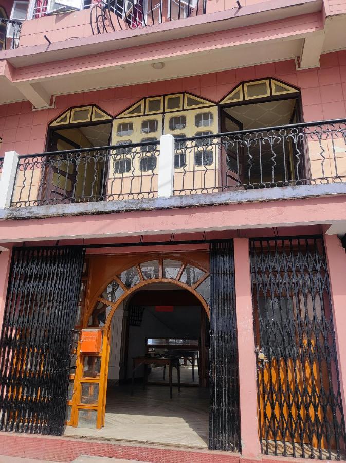 Wind Home Darjeeling- Budget Hotel Near Mall Dardzsiling Kültér fotó