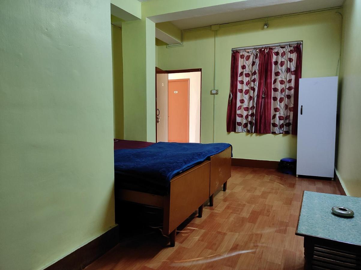Wind Home Darjeeling- Budget Hotel Near Mall Dardzsiling Kültér fotó