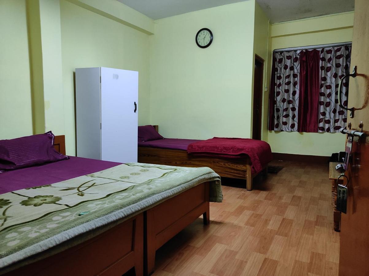 Wind Home Darjeeling- Budget Hotel Near Mall Dardzsiling Kültér fotó